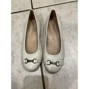 Vionic Ivory Leather Delanie Ballet Flats Sz 8